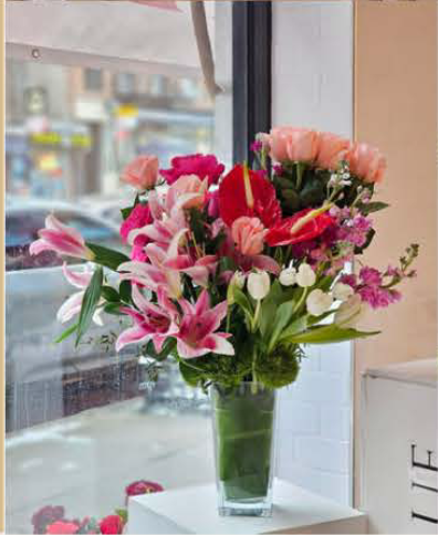 Seasonal Mix 1 Floral Arrangement - $350